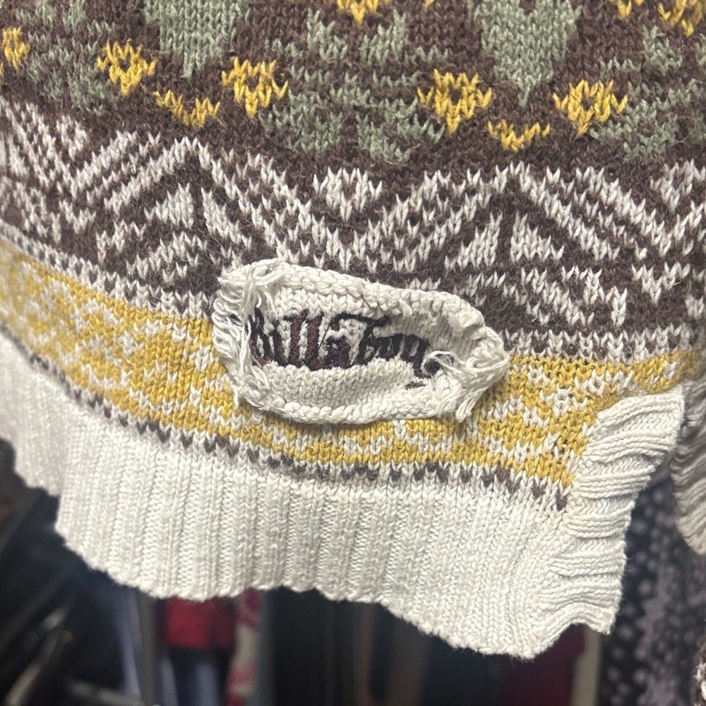 Billabong V-Neck Sweater with Cream, Yellow, and Green Patterns - Picture 5 of 7